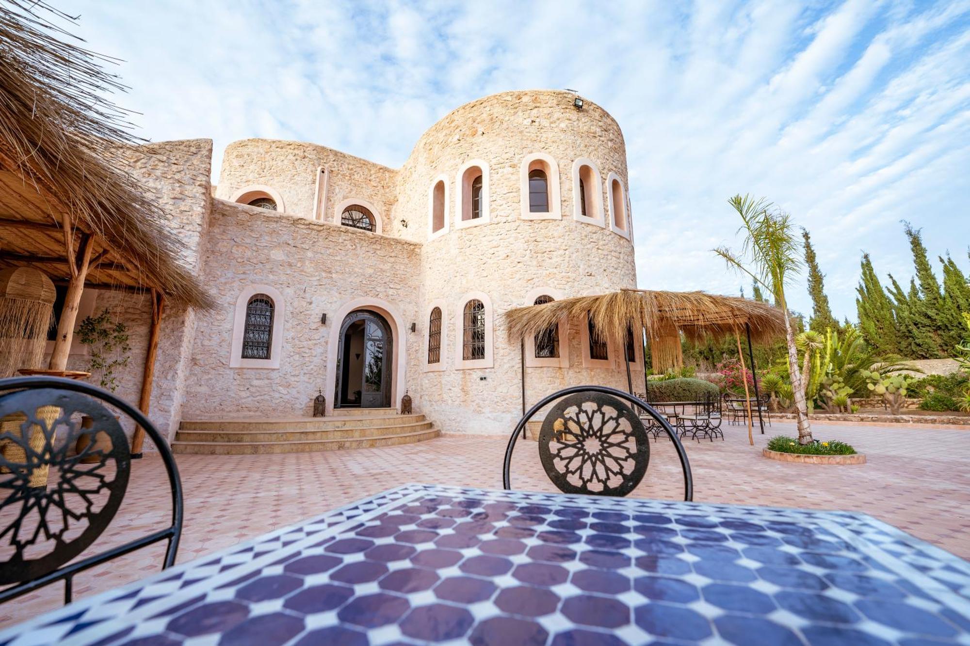 Riad Yanitri Piscine Chauffee 에사우이라 외부 사진